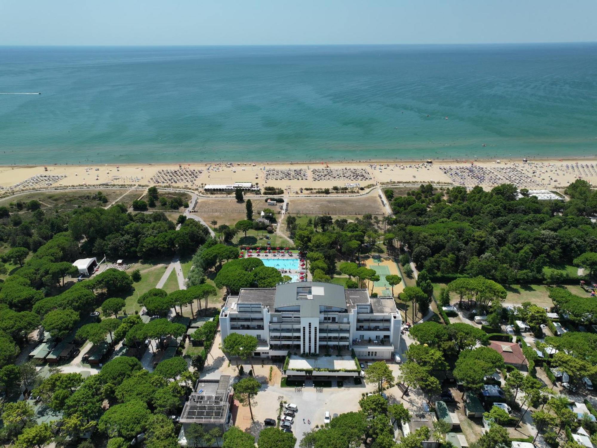 Il Tridente Hotel Bibione Exterior foto