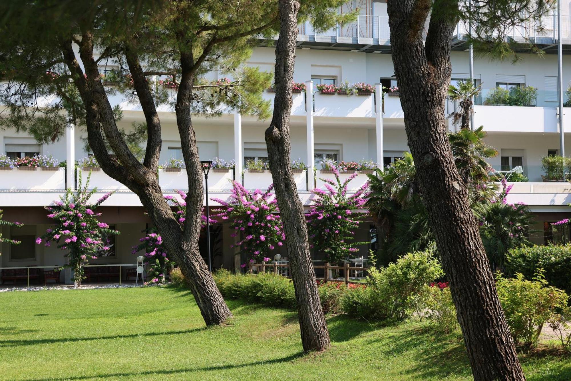 Il Tridente Hotel Bibione Exterior foto